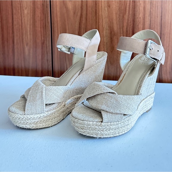 Guess Women's wedged burlap sandals size 6M - Picture 1 of 15